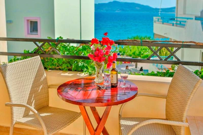 Haraki Mare Studios Beach Front Charaki Exterior foto